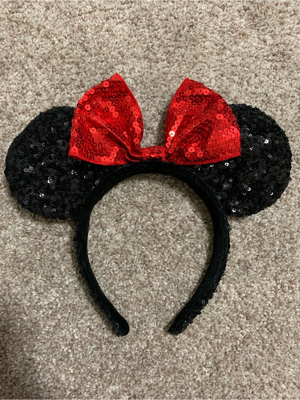 Disney Parks Minnie Mouse Classic Red Bow Black Sequin Ears Headband